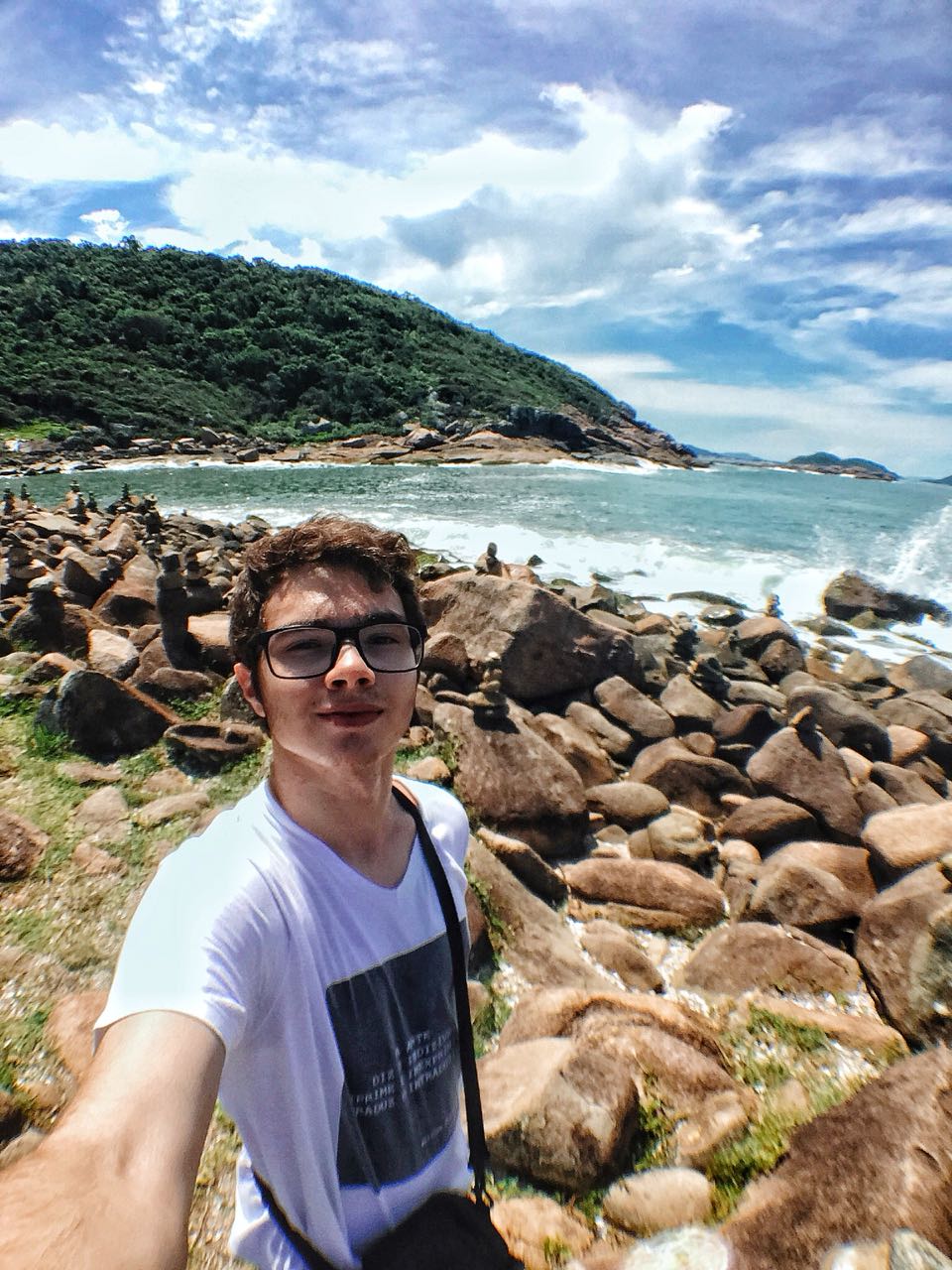 DEDICAÇÃO E BUSCA POR CONHECIMENTO É A PORTA DE ENTRADA PARA O SUCESSO E DAS OPORTUNIDADES